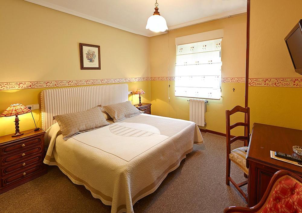 Casa Manoli Luarca Guest House Almuna ภายนอก รูปภาพ